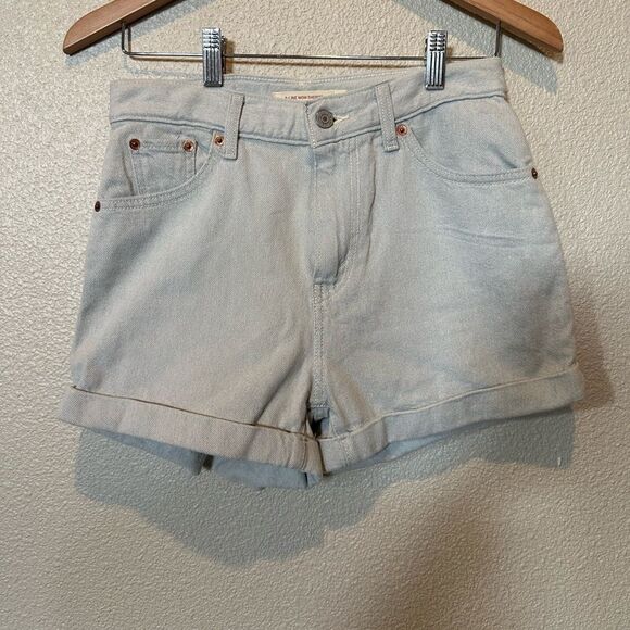 NWOT Levi A Line Mom High Waisted Shorts Size 26 - Picture 1 of 9